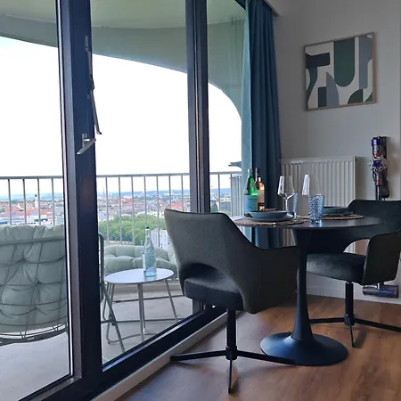 Design-Apartment I Hotelturm Augsburg I Etage 21 I Boxspring I Ausblick Augsburg