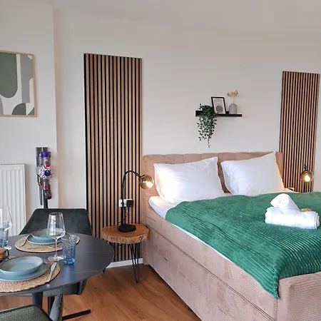 Design-Apartment I Hotelturm Augsburg I Etage 21 I Boxspring I Ausblick *