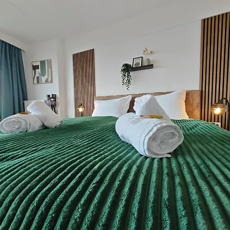 Design-Apartment I Hotelturm Augsburg I Etage 21 I Boxspring I Ausblick * Augsburg
